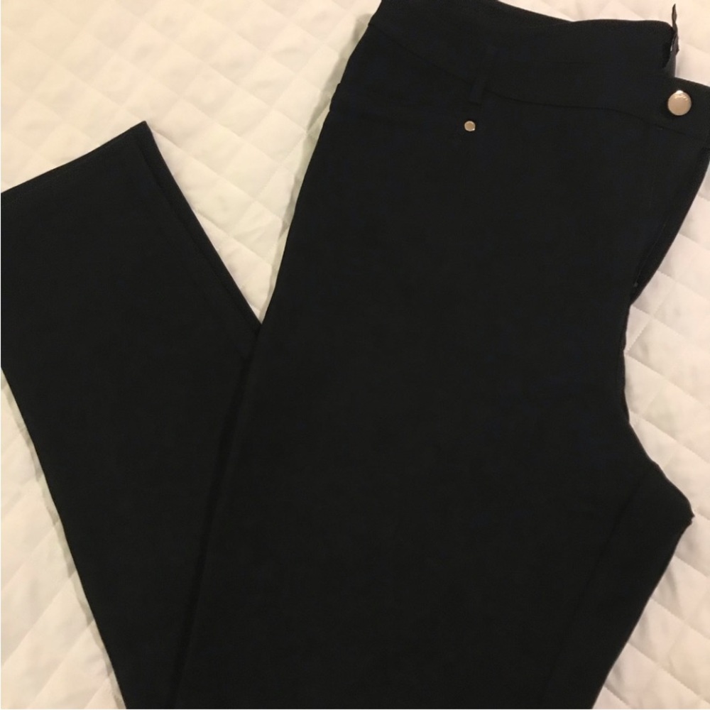 Chico so slimming black ponte pants size 3 Tall - Picture 2 of 4